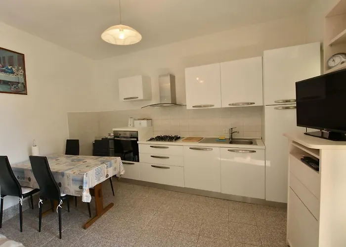 Milka Apartment Primosten